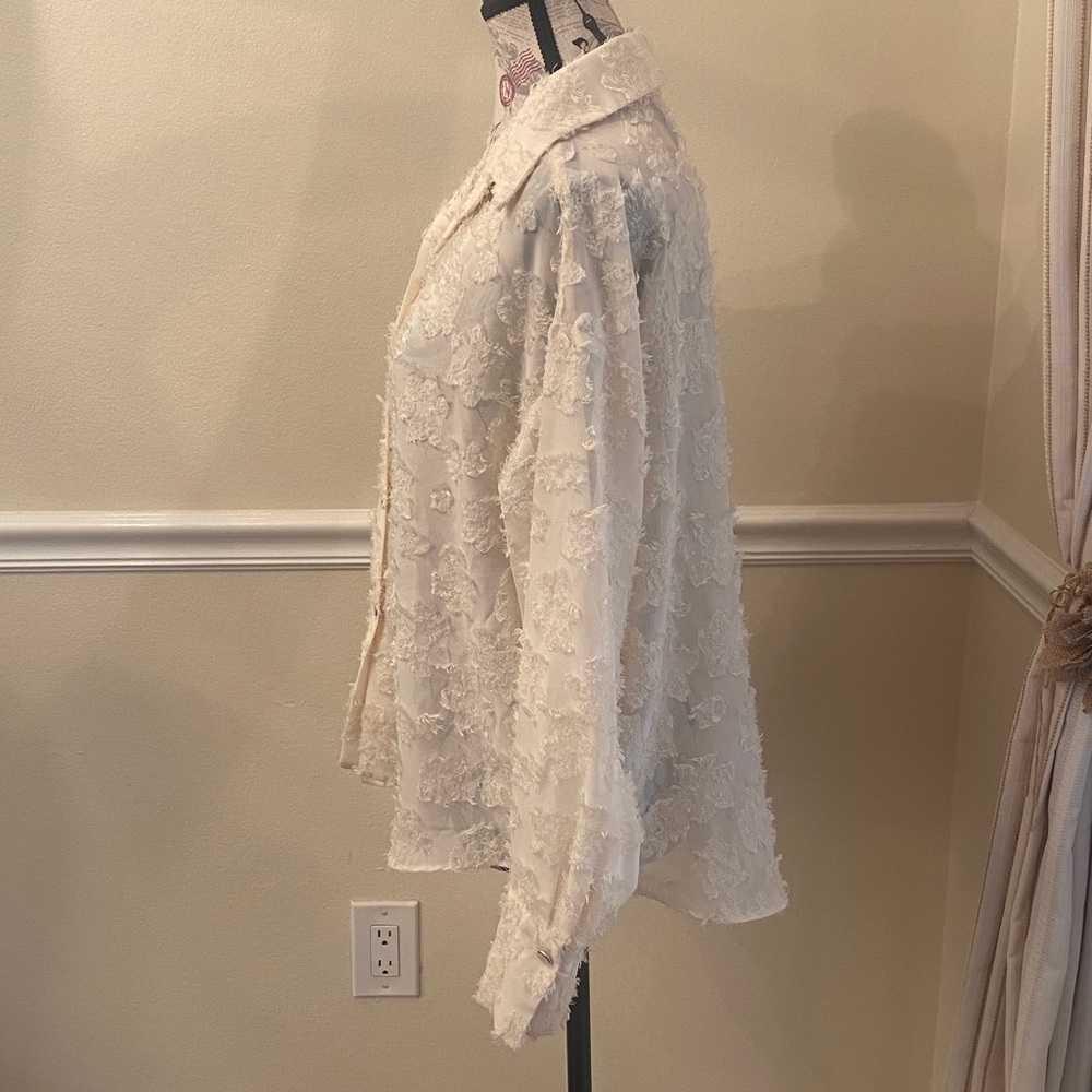 Zara Textured Floral Blouse Cream Ivory Button Front Romantic Boho Top Size M - Picture 5 of 9